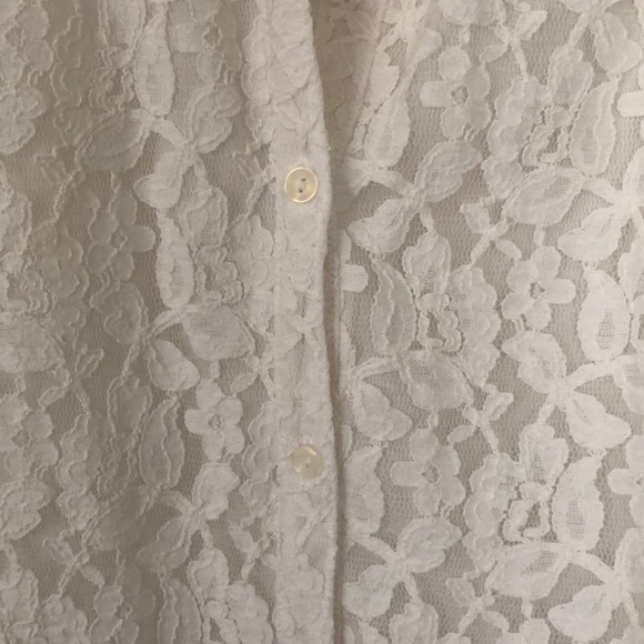 Lace Sleeveless Top - Picture 6 of 7